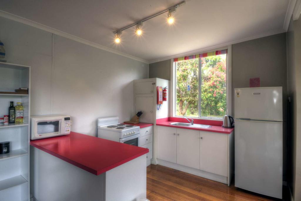 Cove Beach Apartment 1 Coles Bay Esterno foto